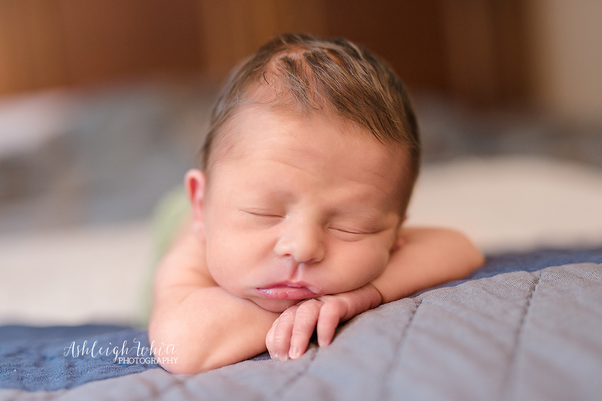 Cleveland Ohio Lifestyle Newborn Photographer