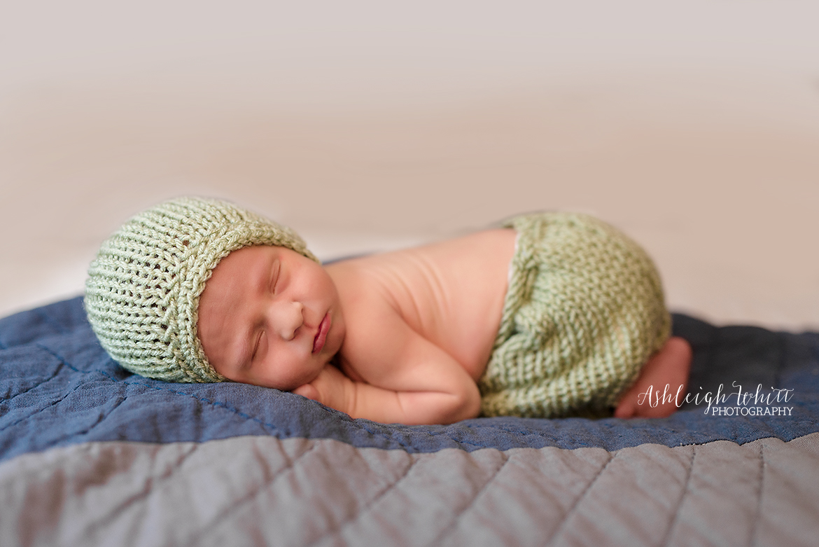 Cleveland Ohio Lifestyle Newborn Photographer