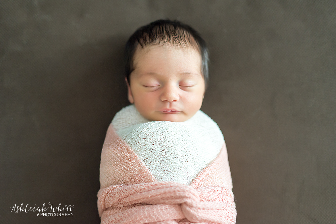 Cleveland Ohio Lifestyle Newborn Photographer