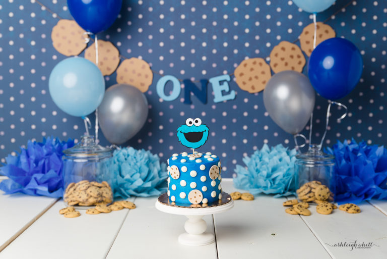 Cleveland Area Cake Smash Photographer