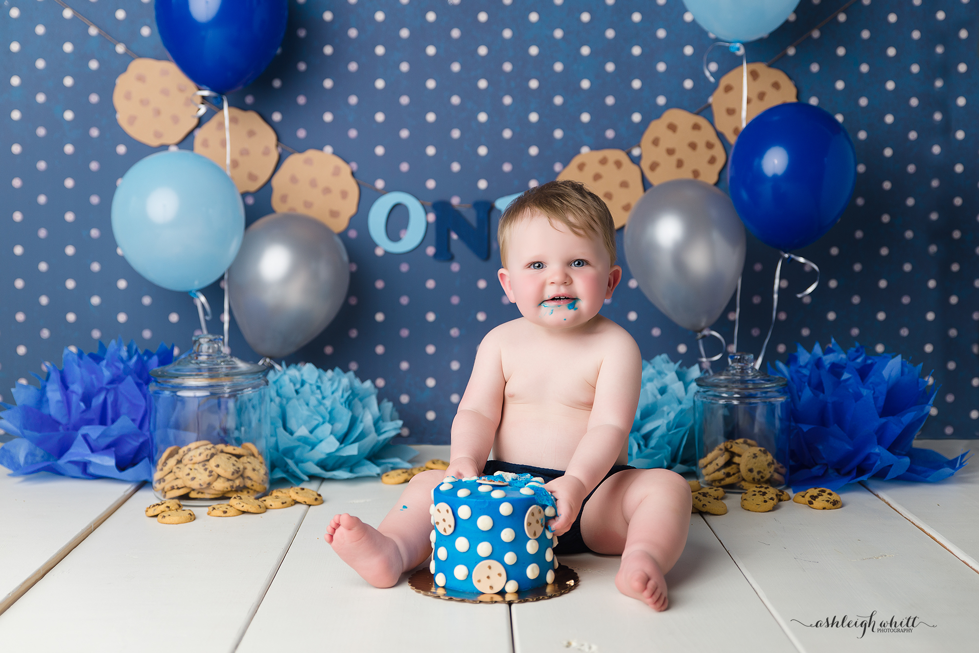 Cleveland Area Cake Smash Photographer