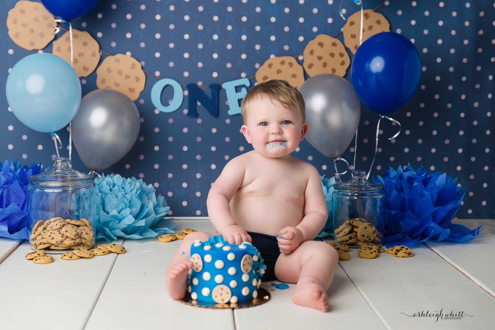 Cleveland Area Cake Smash Photographer