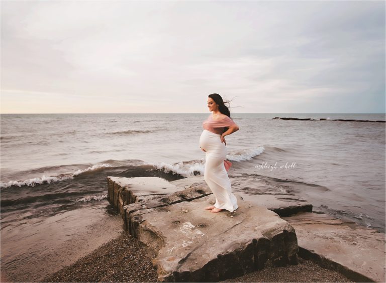 Cleveland Maternity Photographer