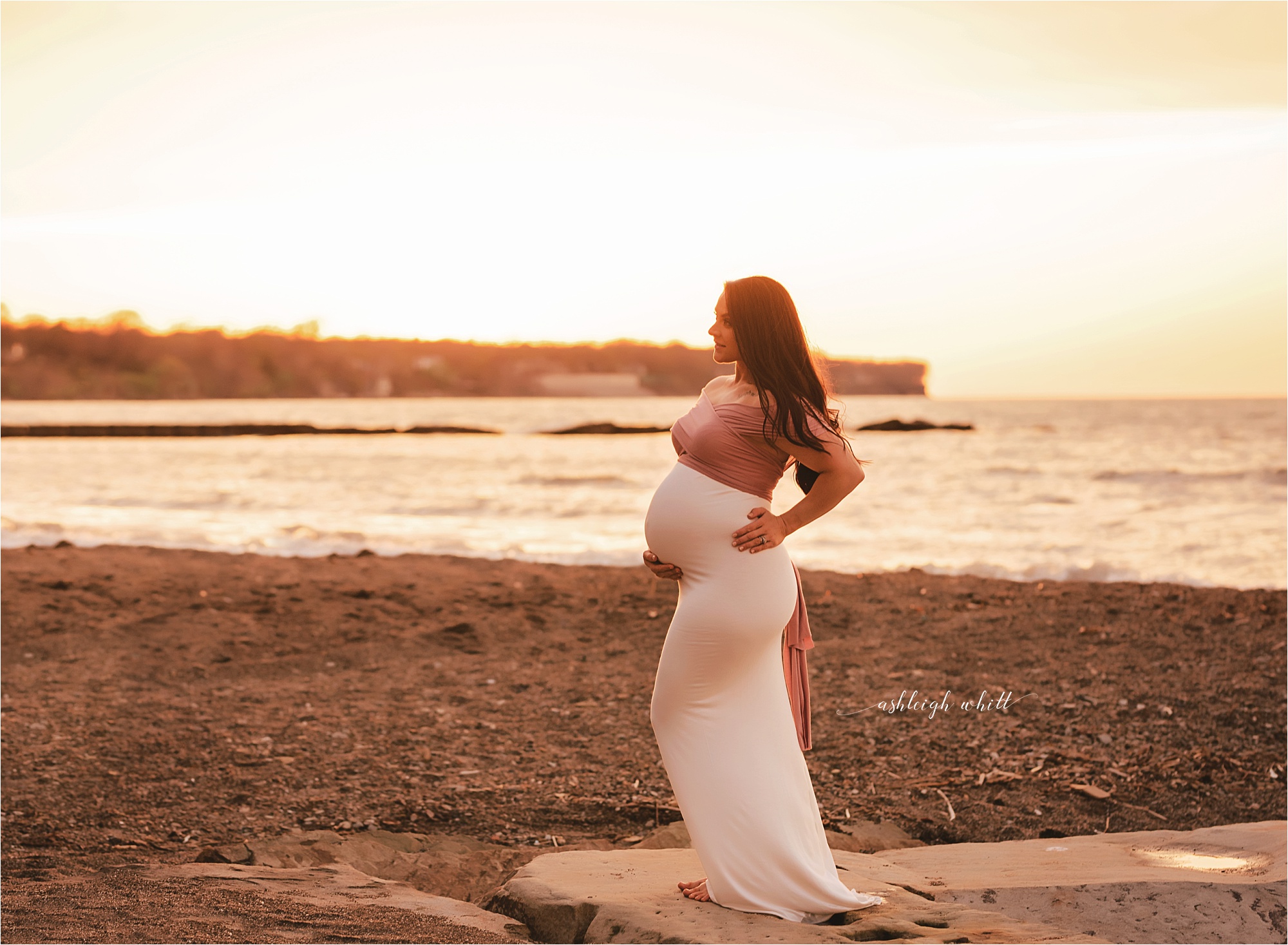 Cleveland Maternity Photographer