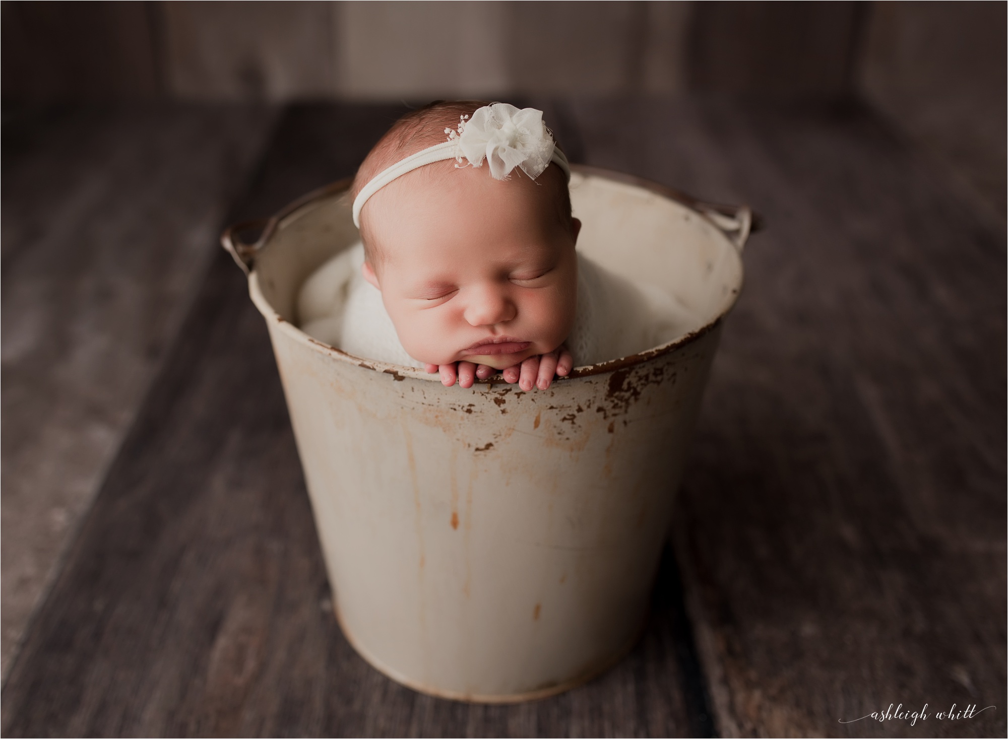 Best Cleveland Newborn Photographer