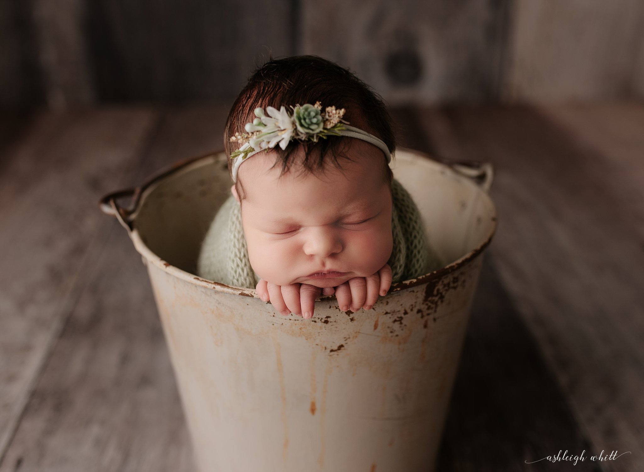 Top Cleveland Newborn Photographer