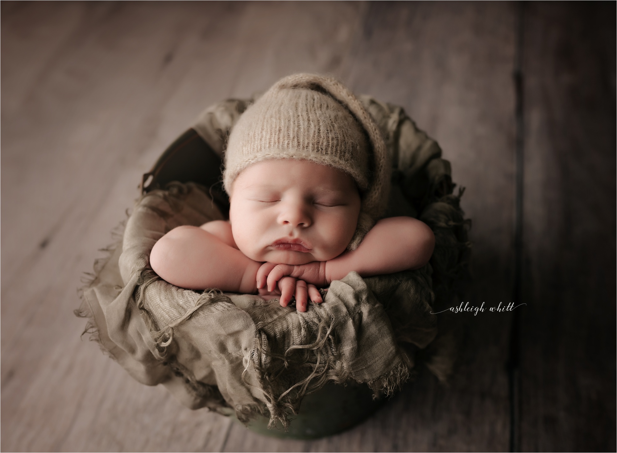 Cleveland Best Newborn Photographer