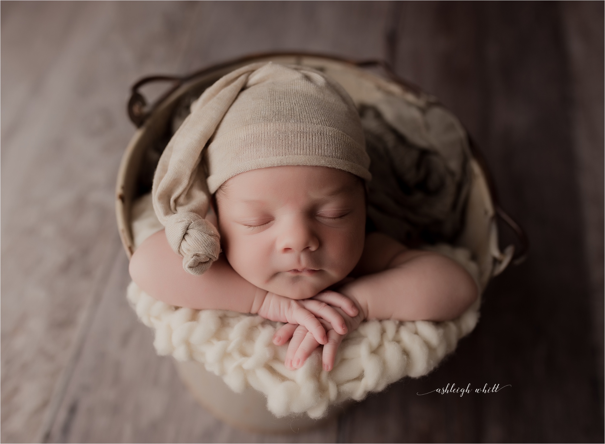 Newborn Photographer North Ridgeville