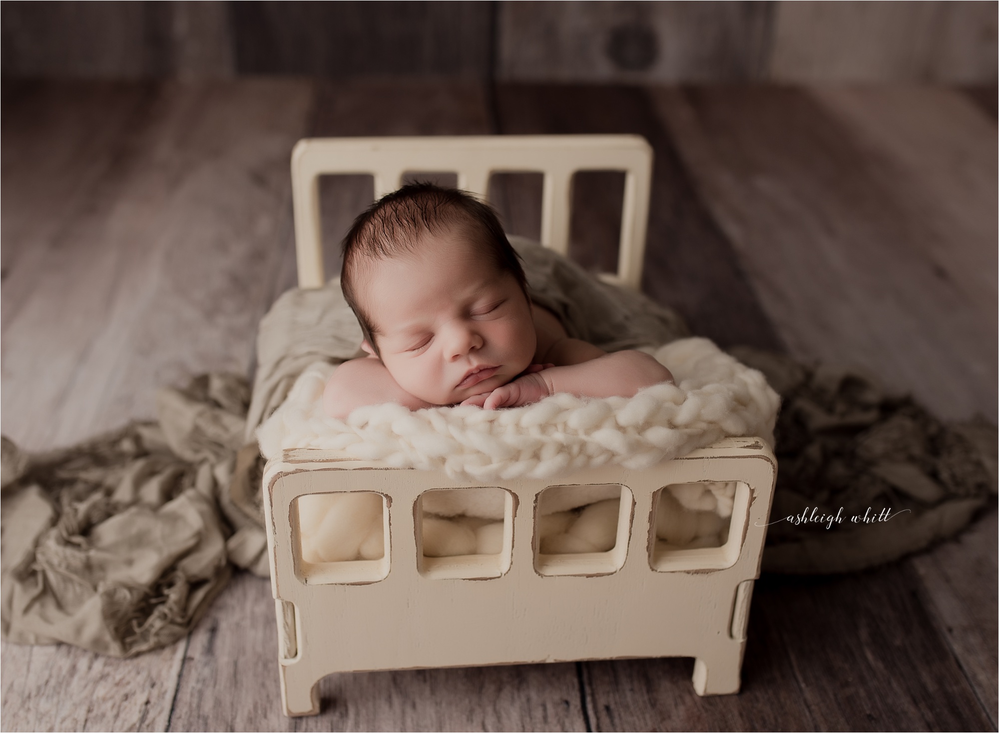 Newborn Photographer North Ridgeville