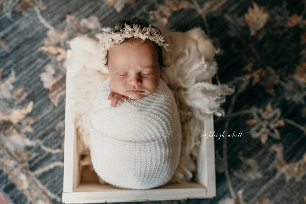 Traveling Newborn Photographer Cleveland