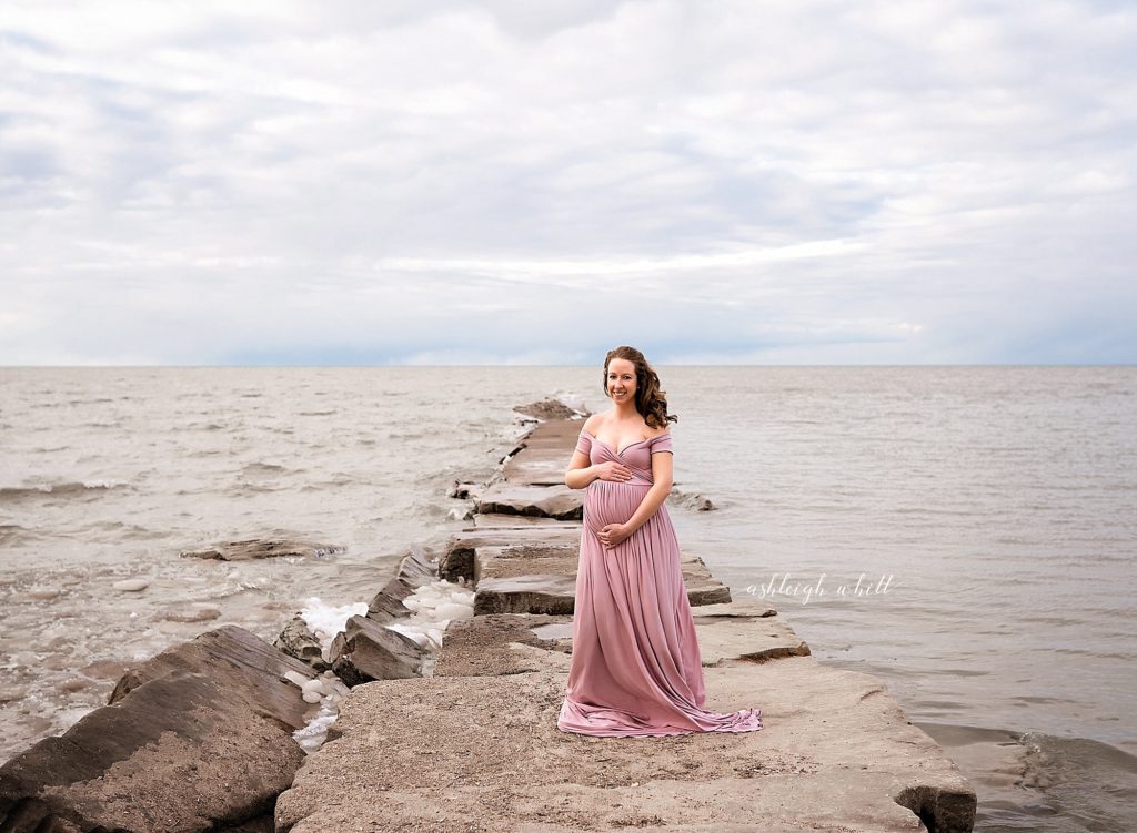 Maternity Photos Lake Erie