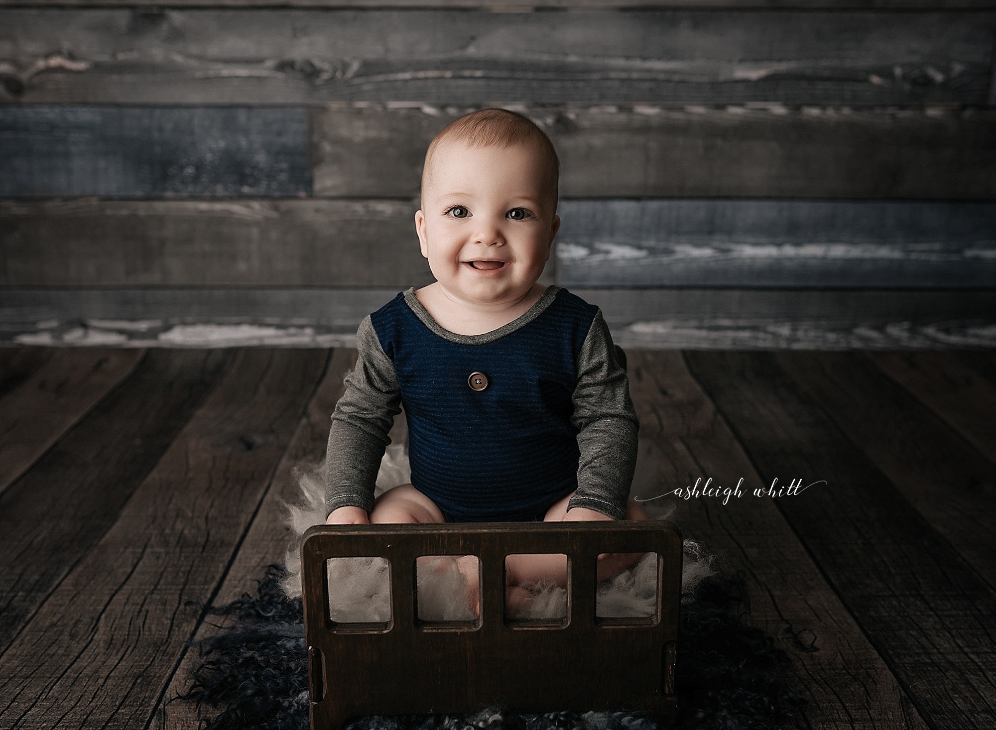 https://ashleighwhittphotography.com/sweet-summer-cleveland-ohio-family-photographer/