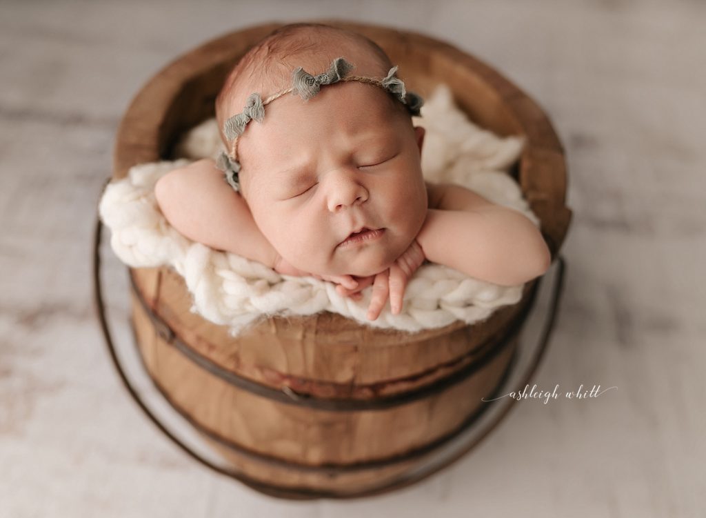 Newborn Pictures Avon Ohio