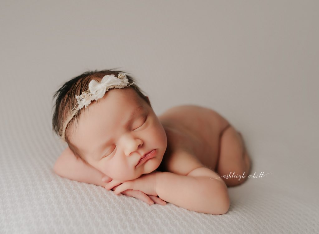 Newborn Photos Strongsville