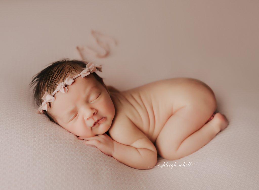 Newborn Photos Strongsville