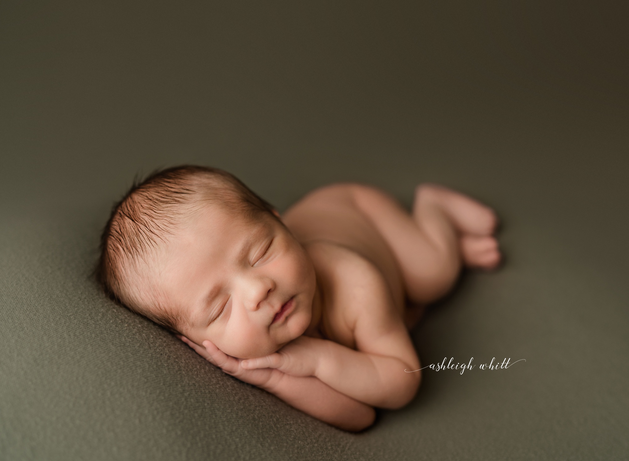 Newborn Photos Brecksville