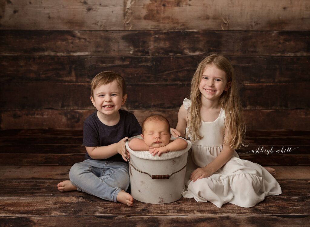 Newborn Photographer Brecksville