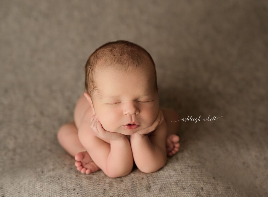 Newborn Photographer Brecksville