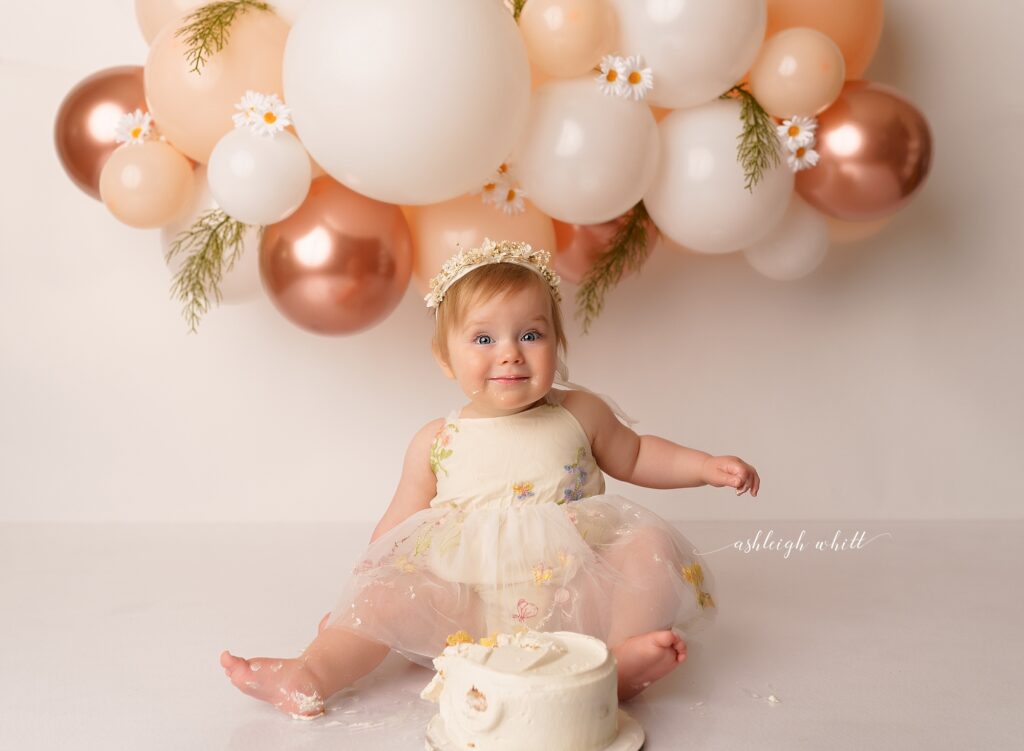 Northeast Ohio Cake Smash Photographer